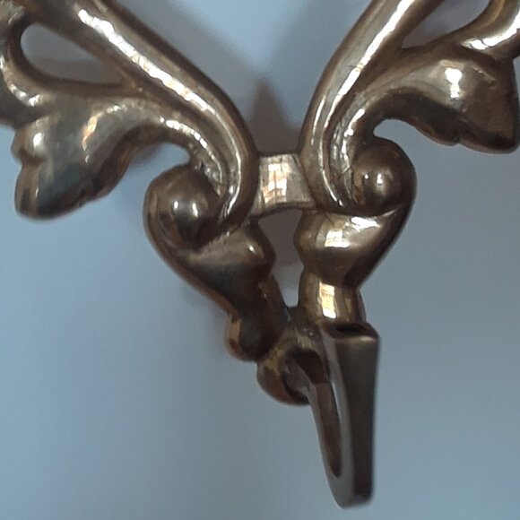 Large Solid Brass Ornate Wall Mounted Hook - Picture 4 of 13